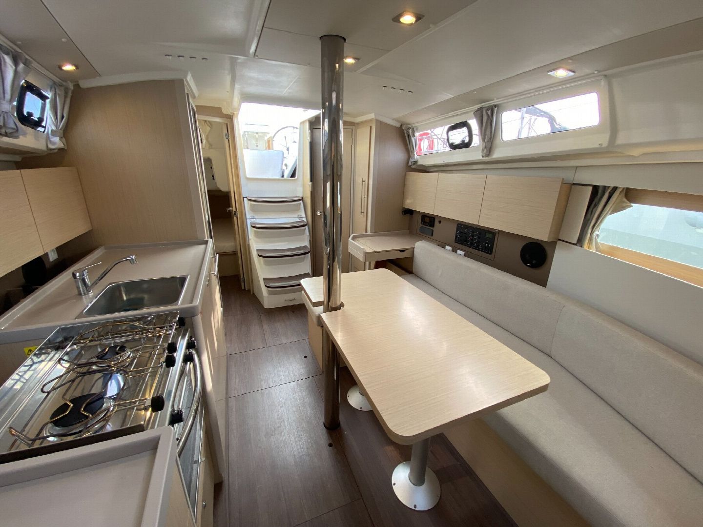 Beneteau Oceanis 35.1 | Zanzibar