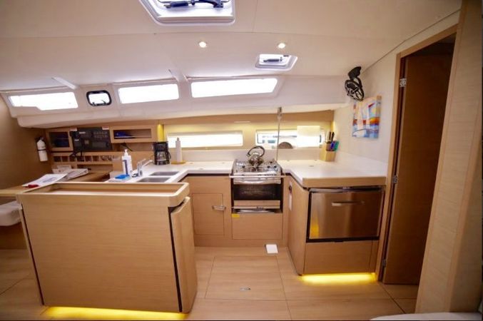 Jeanneau Sun Odyssey 490 | After Physics