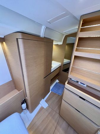 Jeanneau Sun Odyssey 490 | After Physics