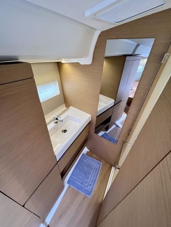 Jeanneau Sun Odyssey 490 | After Physics