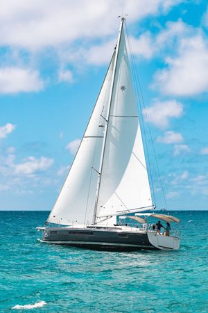 Jeanneau Sun Odyssey 490 | After Physics