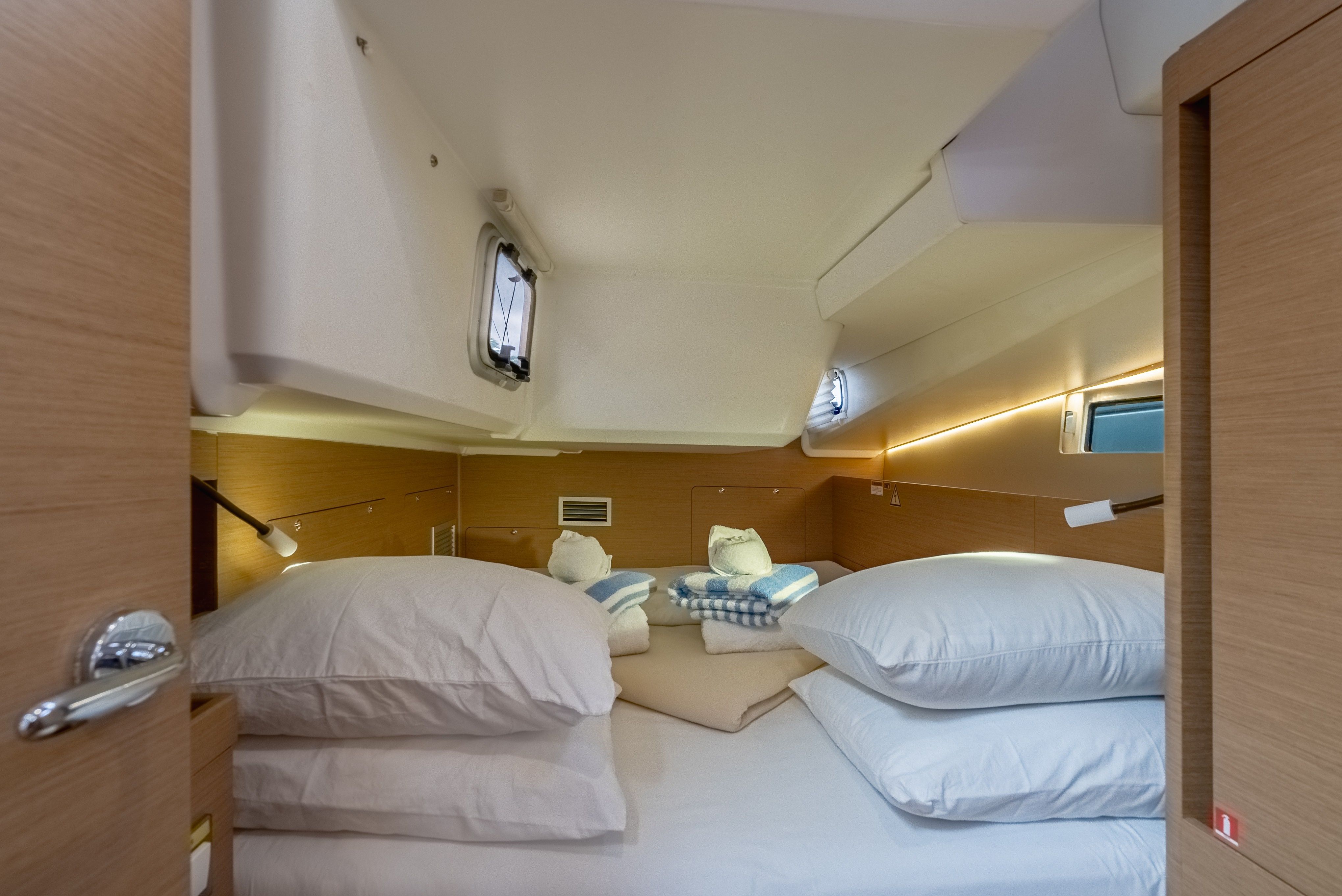 Jeanneau Sun Odyssey 490 | After Physics