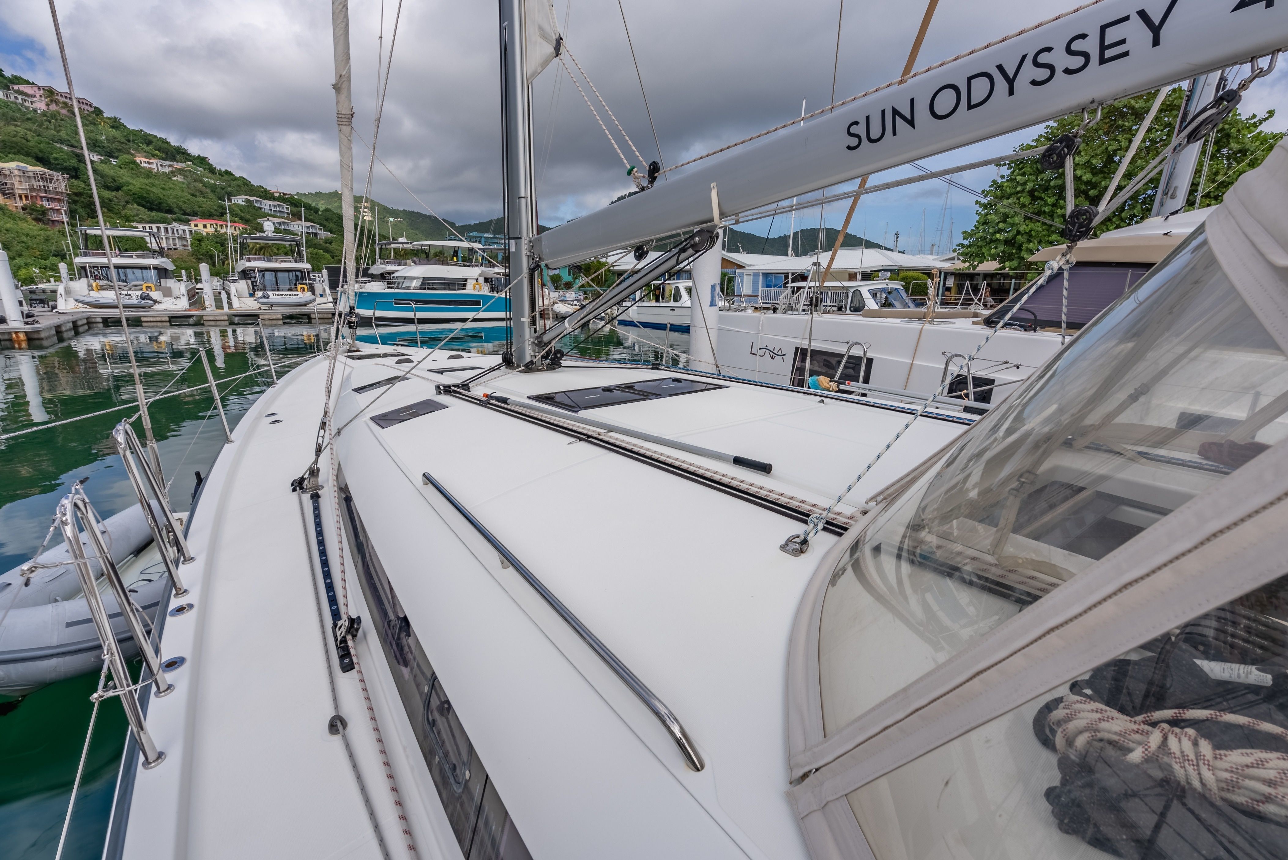 Jeanneau Sun Odyssey 490 | After Physics