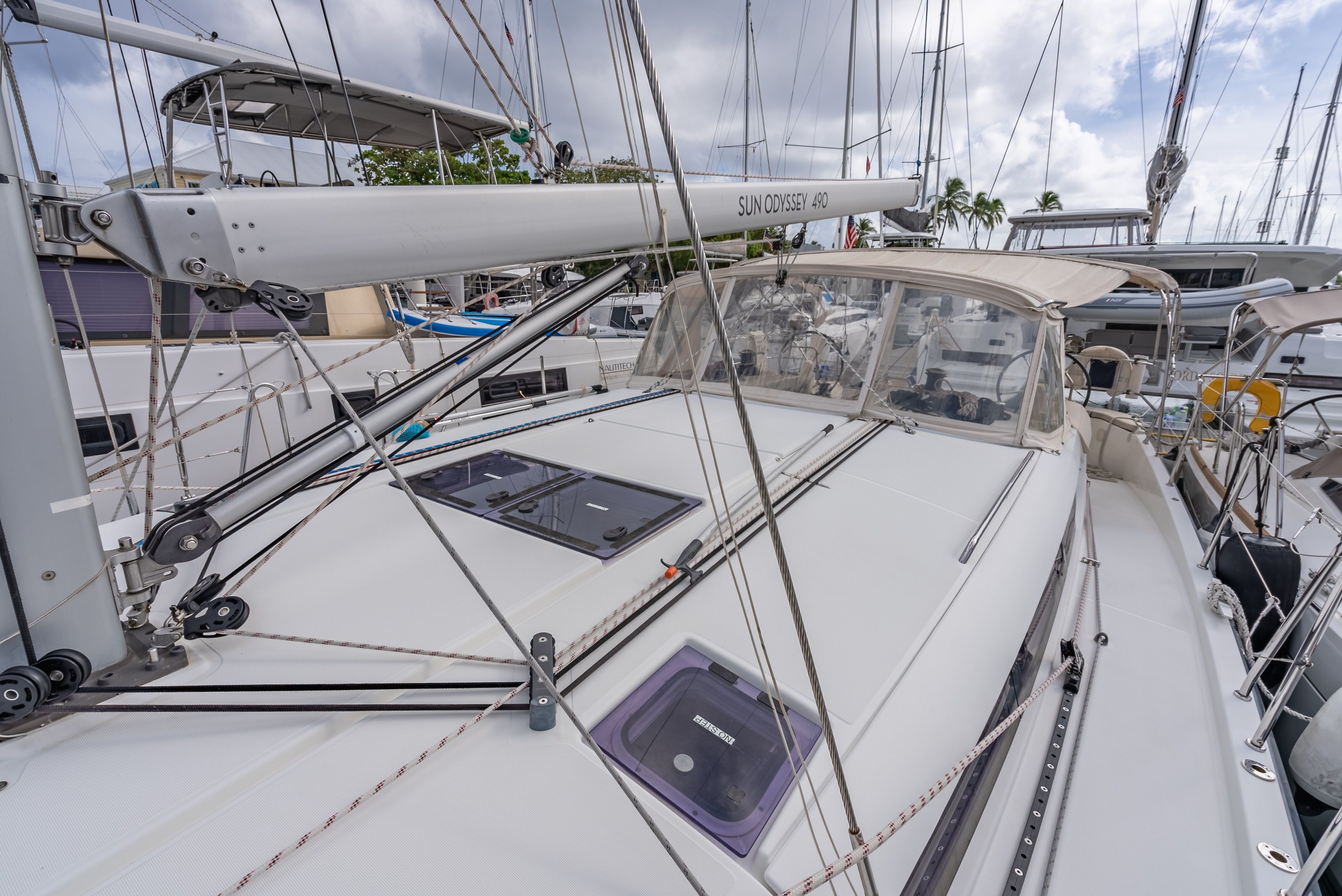 Jeanneau Sun Odyssey 490 | After Physics