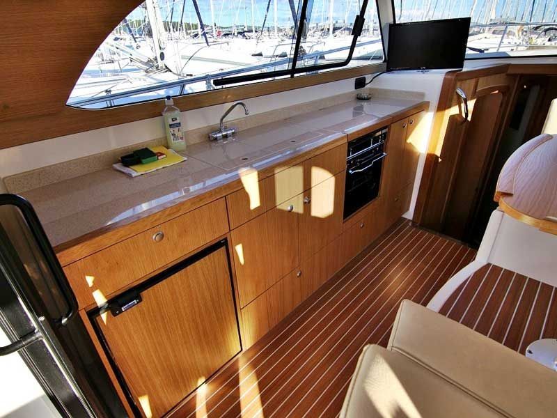 SAS Vektor Adriana 36 | Gaja