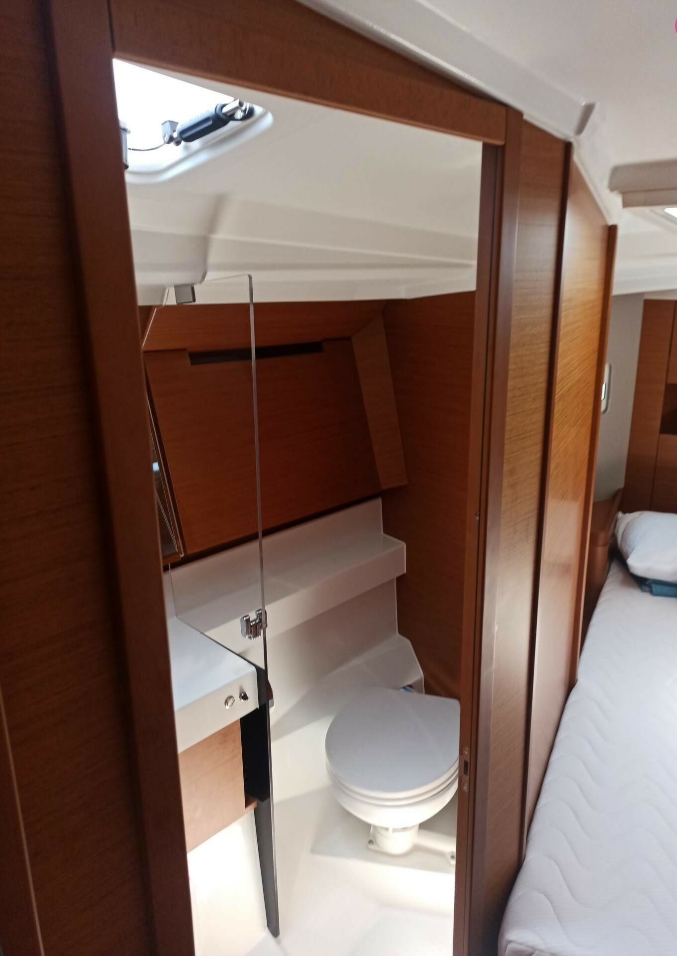 Jeanneau Sun Odyssey 410 | Evnia