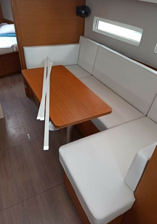 Jeanneau Sun Odyssey 410 | Evnia