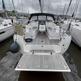 Bavaria Cruiser 37 | Qing