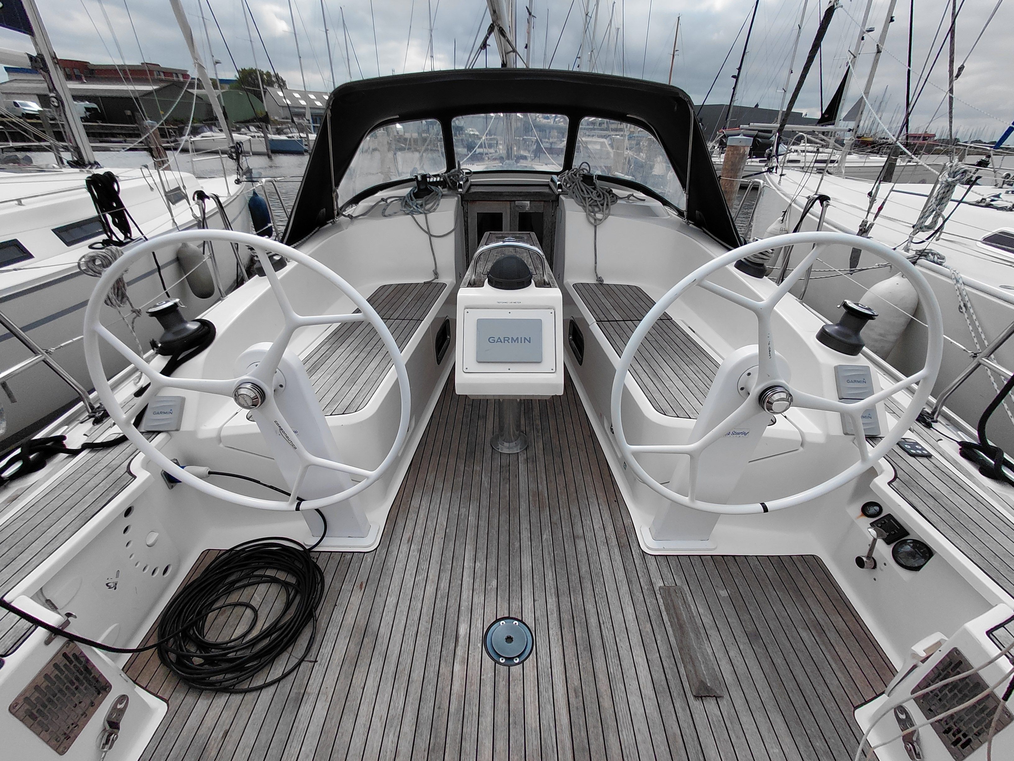 Bavaria Cruiser 37 | Qing