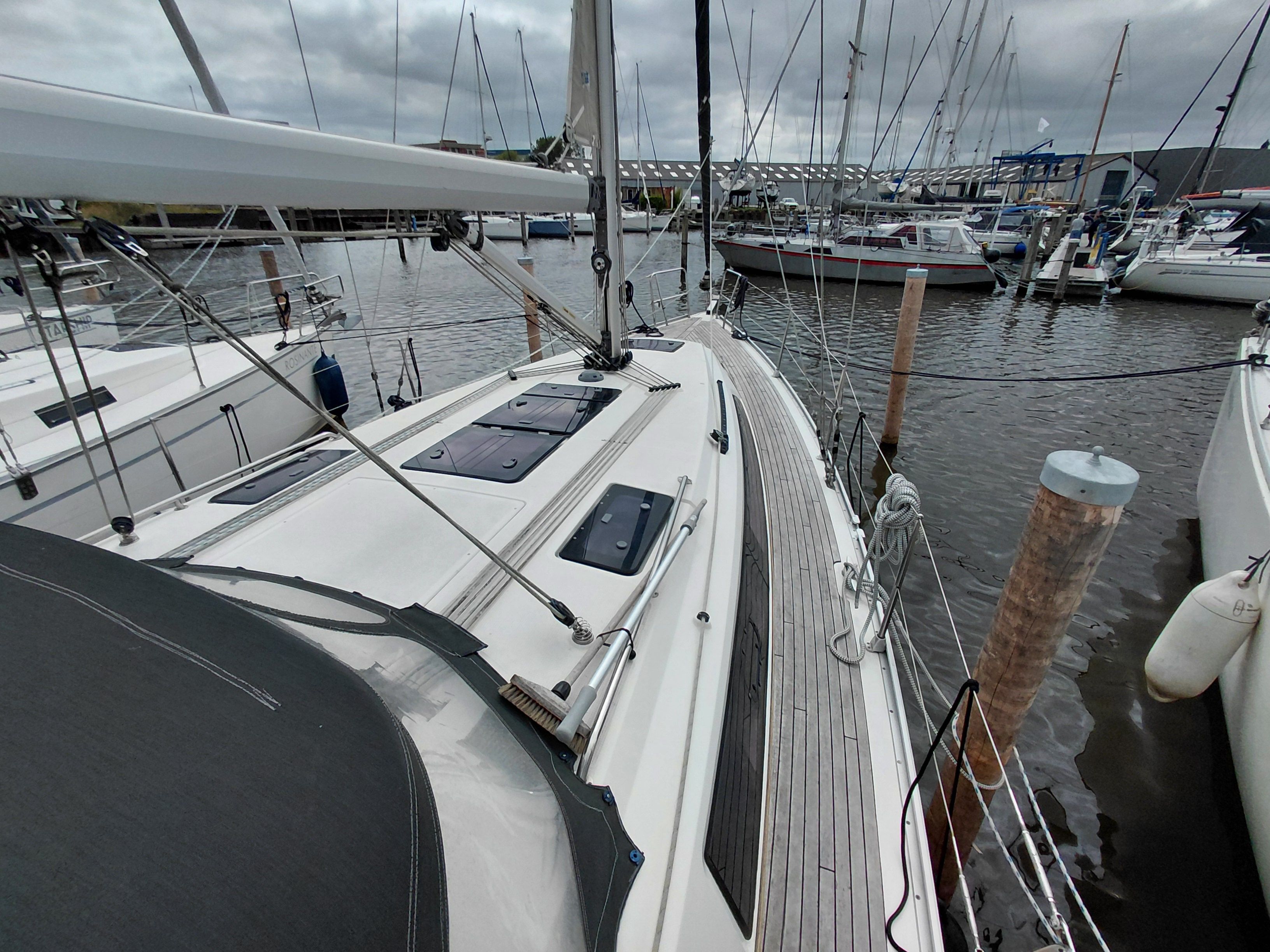 Bavaria Cruiser 37 | Qing