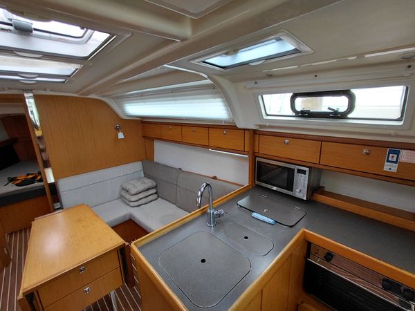 Bavaria Cruiser 37 | Qing
