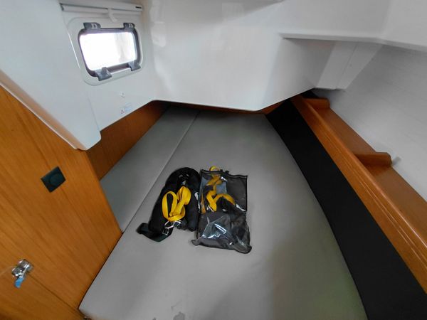 Bavaria Cruiser 37 | Qing