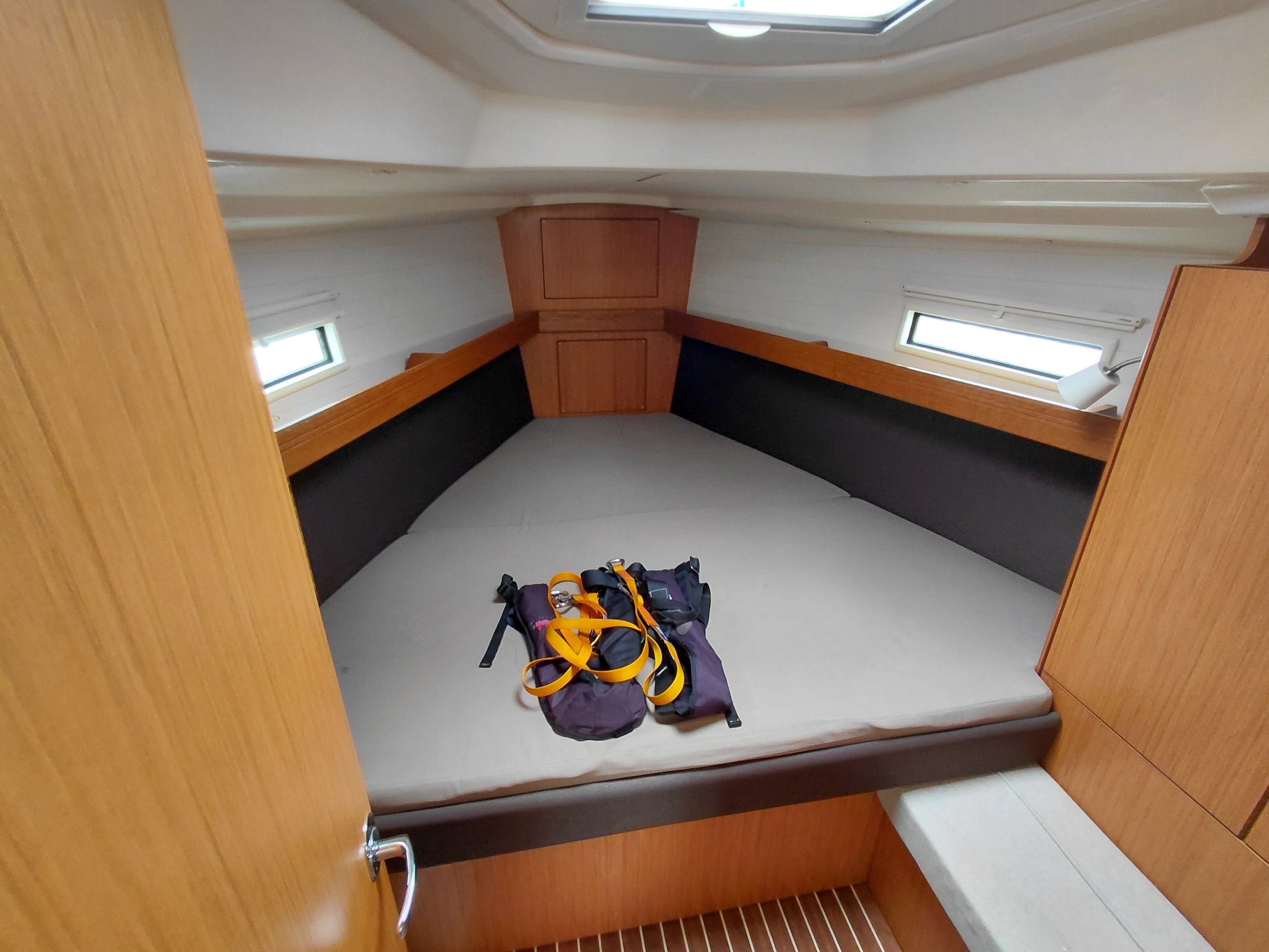 Bavaria Cruiser 37 | Qing