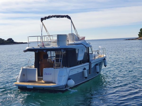 Beneteau Swift Trawler 30 | Oasiss