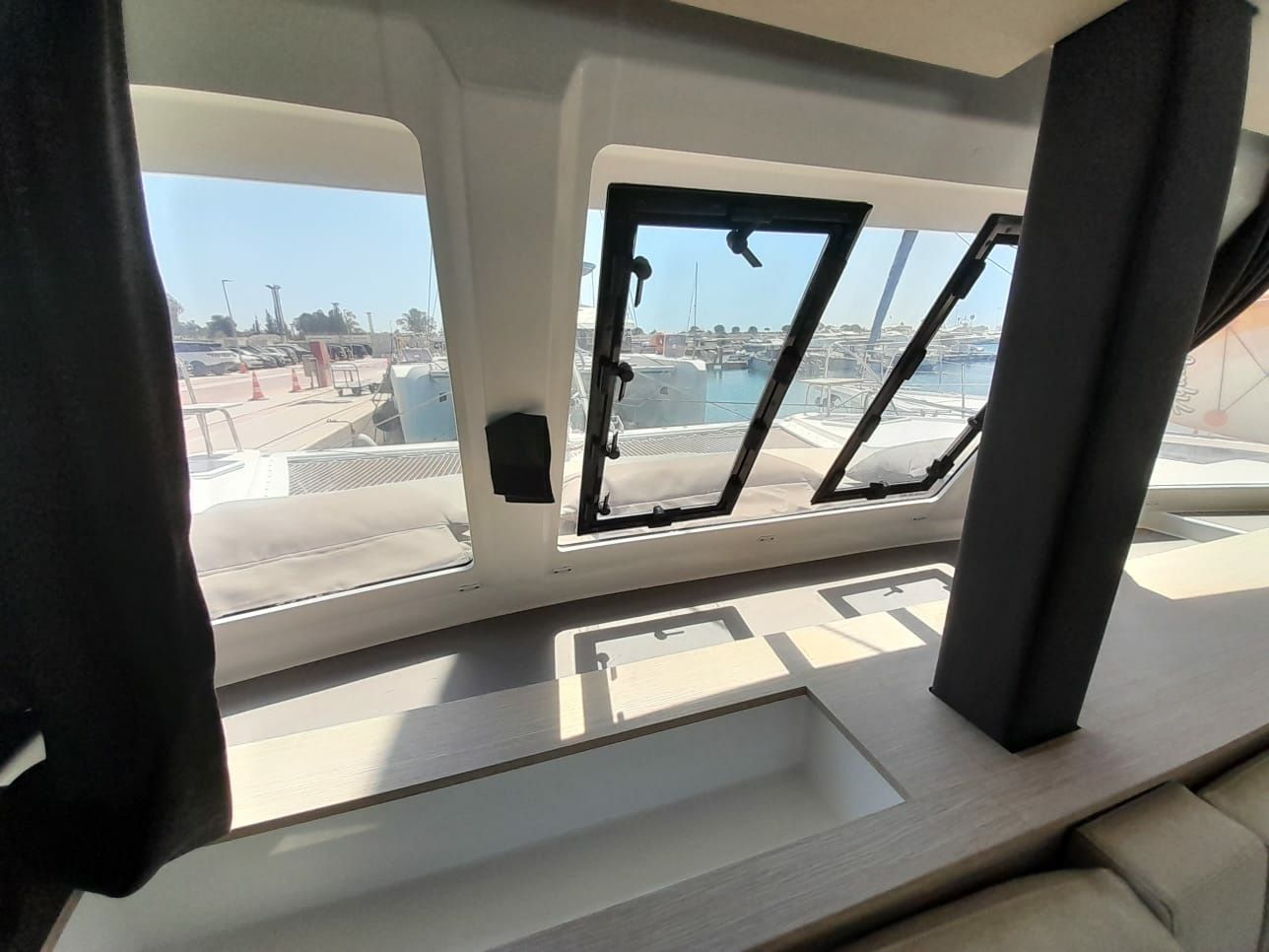 Fountaine Pajot Isla 40 | Monkey Puppy