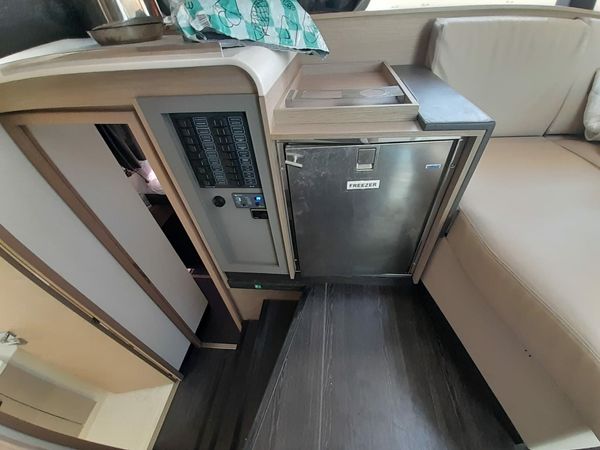 Fountaine Pajot Isla 40 | Monkey Puppy