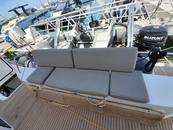 Fountaine Pajot Isla 40 | Monkey Puppy