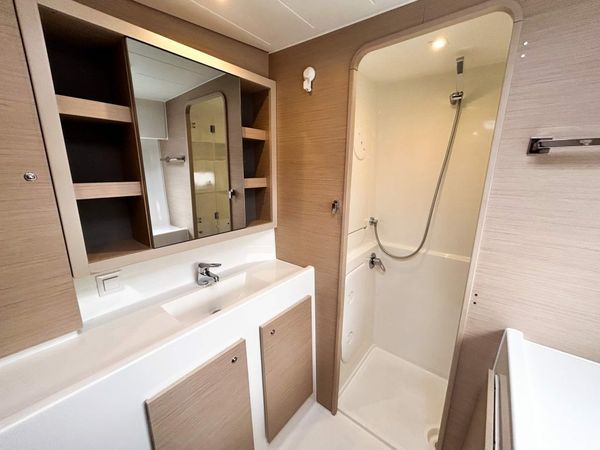 Lagoon 42 | Casbah 3