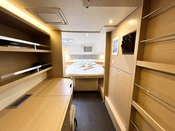 Lagoon 42 | Casbah 3