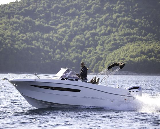 Atlantic Marine Suncruiser 690 | 20
