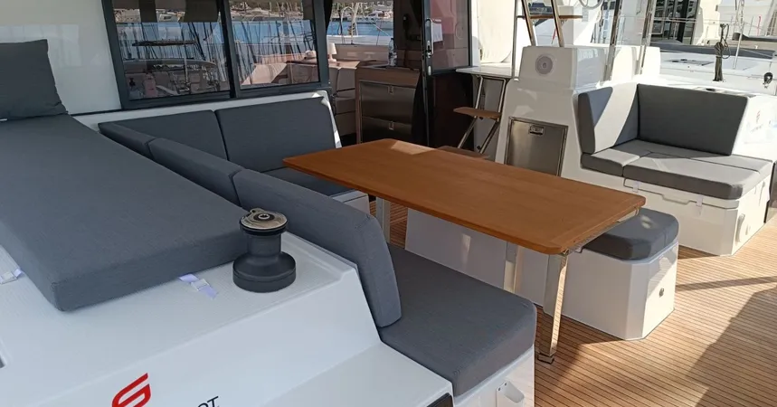 Fountaine Pajot Elba 45 | Ambrosia12