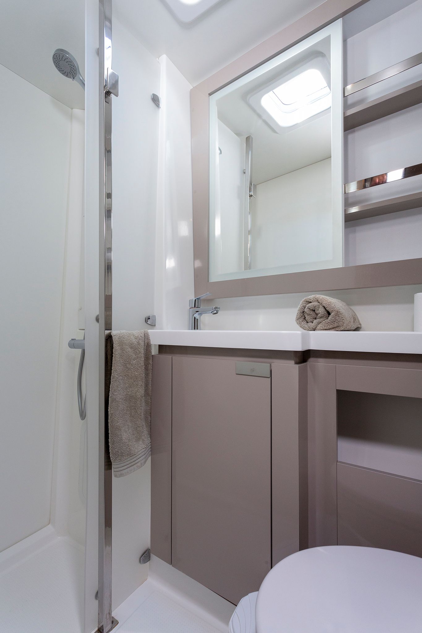 Fountaine Pajot Elba 45 | Ambrosia