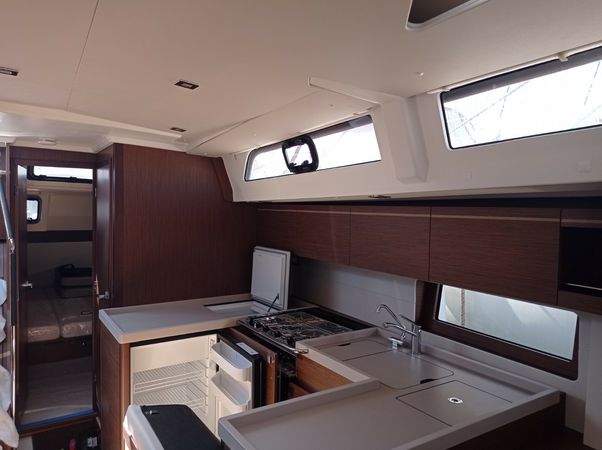 Beneteau Oceanis 51.1 | Annezia Star