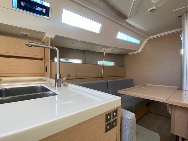 More 40 | Black Widow