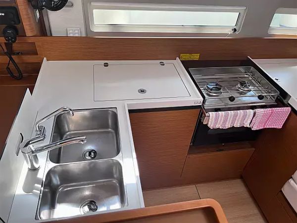 Jeanneau Sun Odyssey 410 | Stilvi