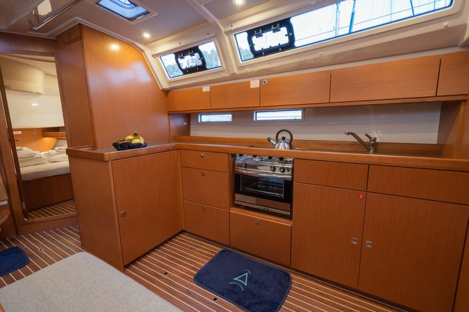Bavaria Cruiser 46 | Classy