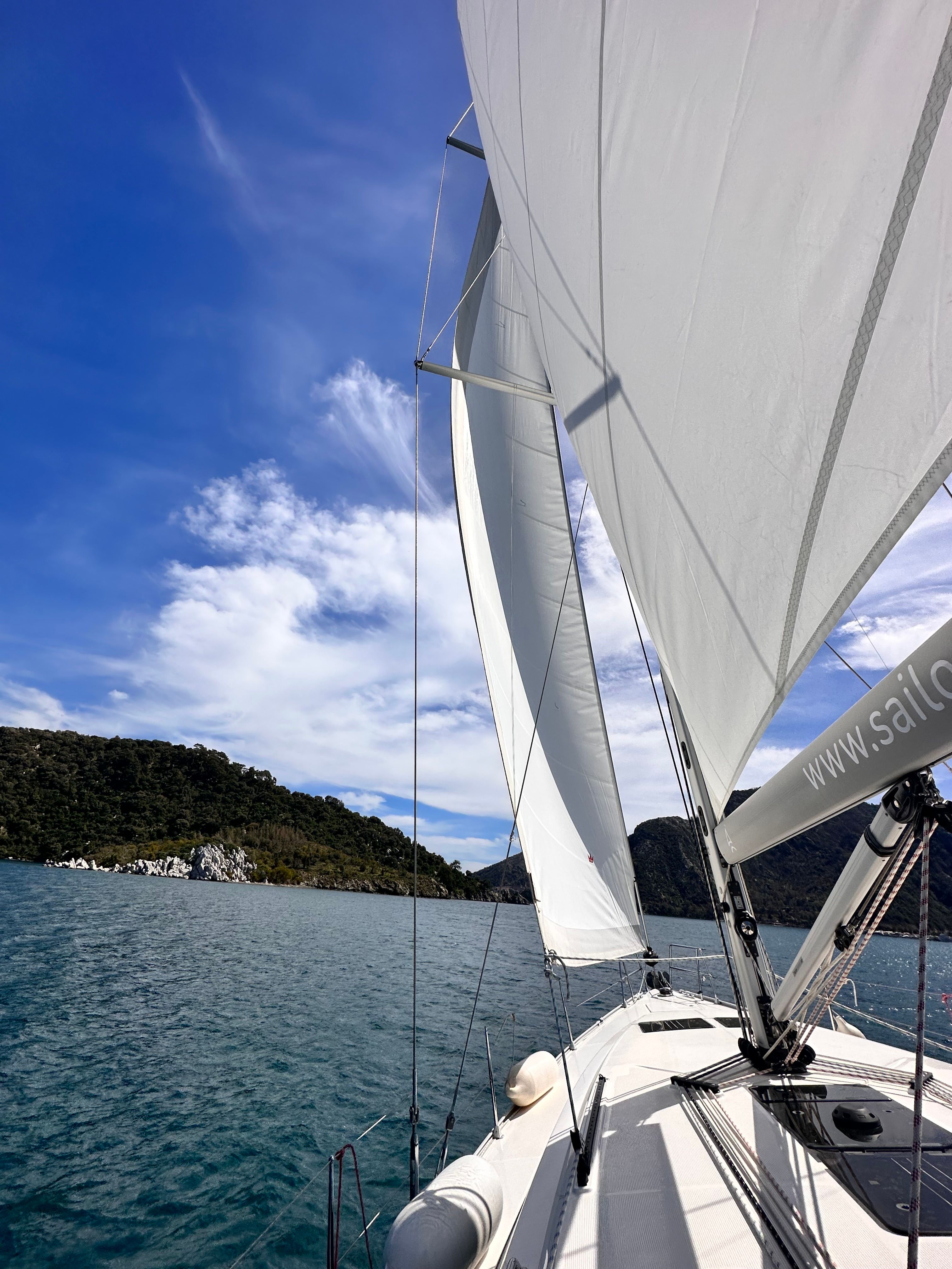 Bavaria Cruiser 46 | Classy