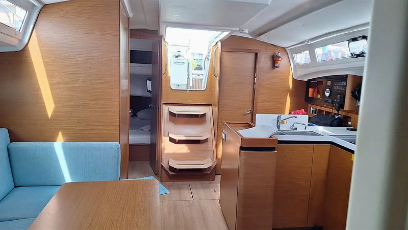 Jeanneau Sun Odyssey 410 | Iliada