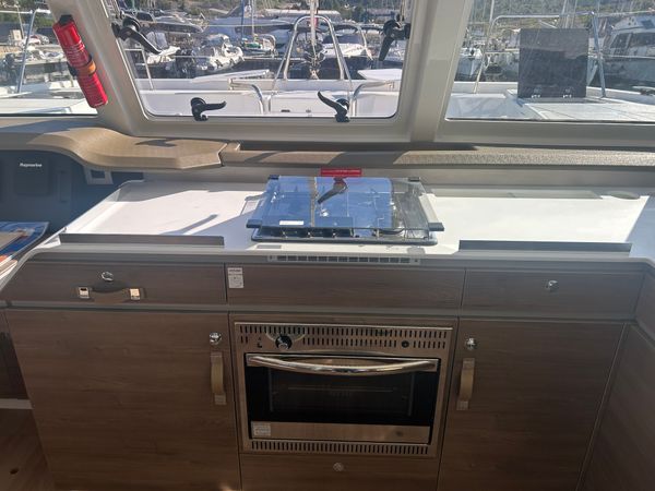 Bali Catspace | Amon Re