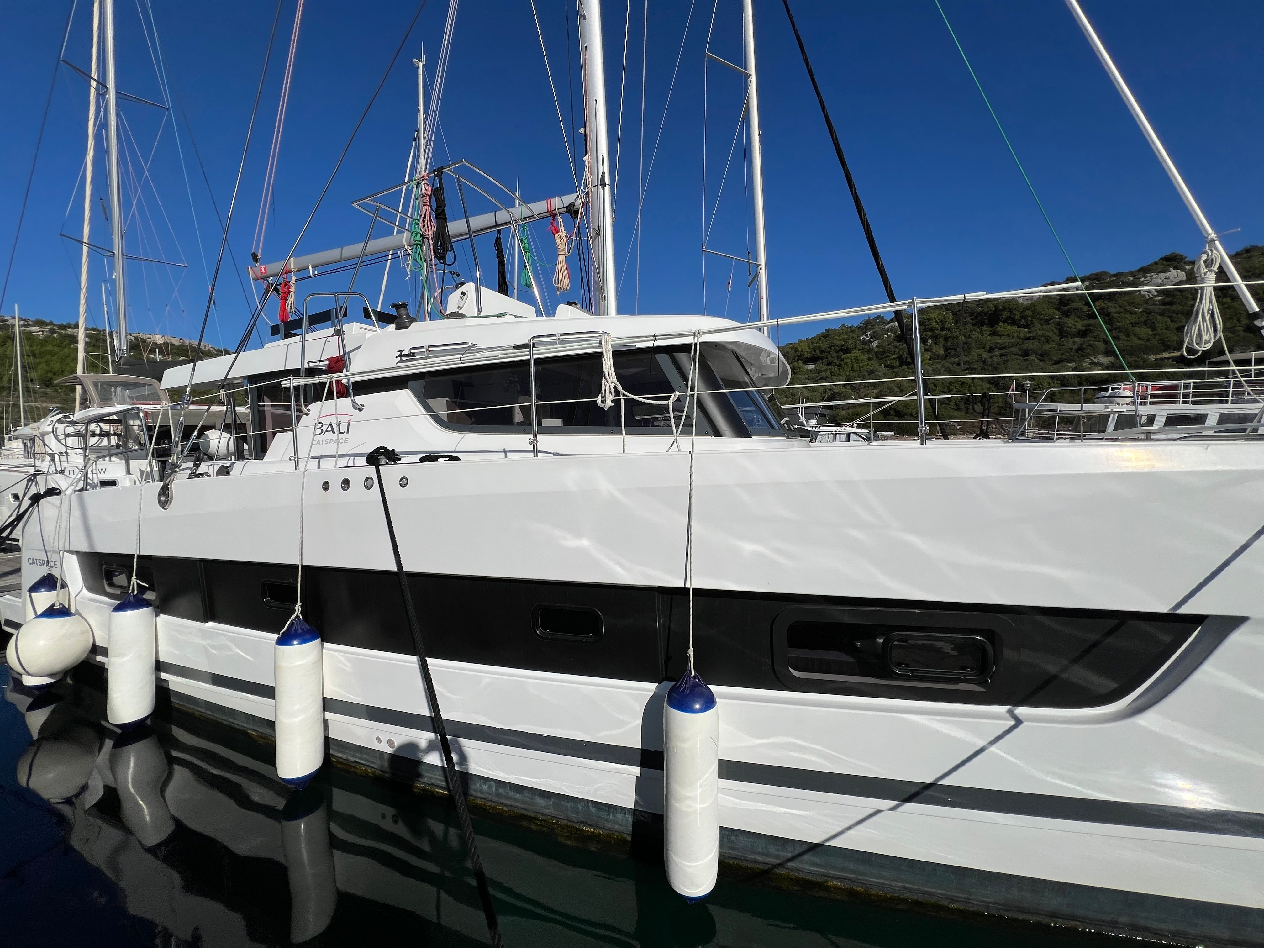 Bali Catspace | Amon Re