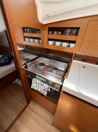 Jeanneau Sun Odyssey 380 | Lidija