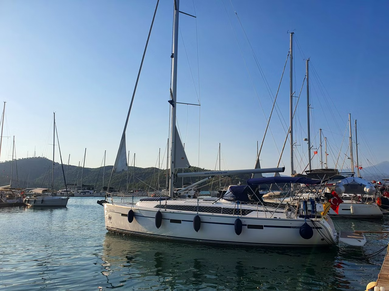 Bavaria Cruiser 41 | Miber Rhea