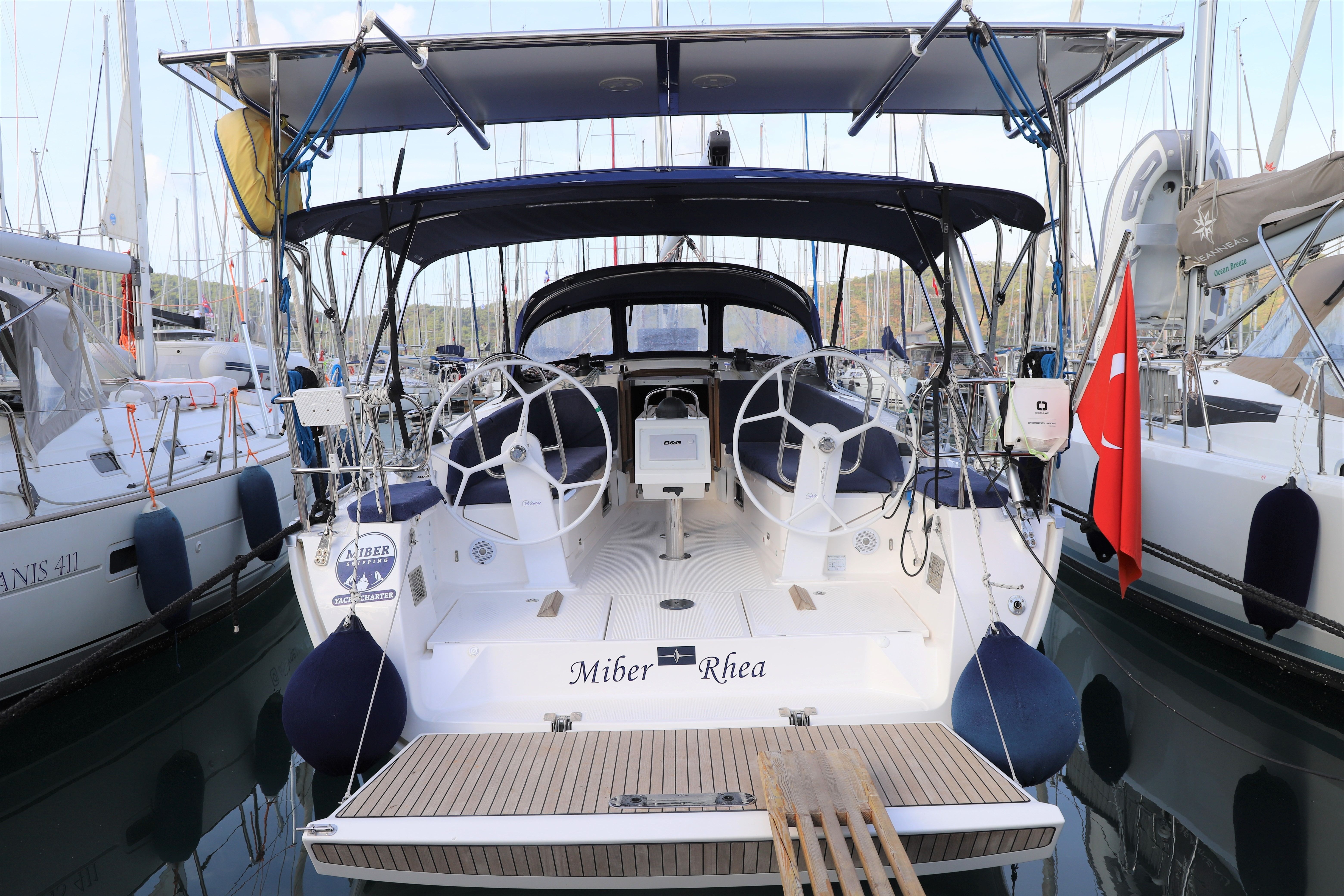 Bavaria Cruiser 41 | Miber Rhea