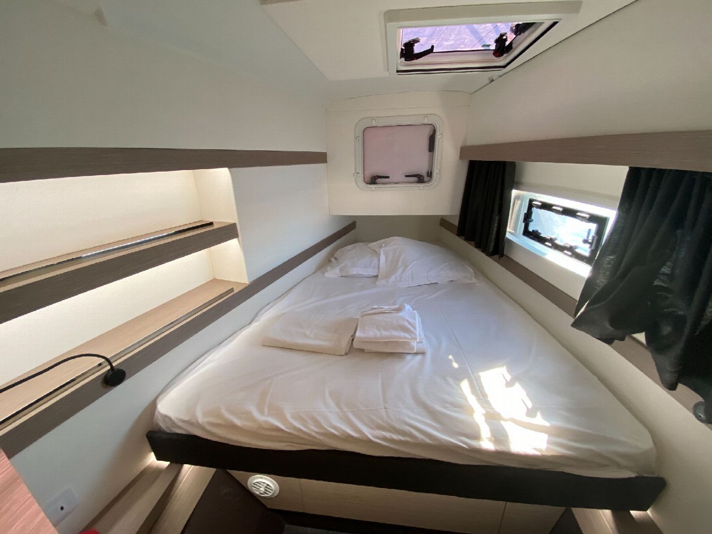 Fountaine Pajot Isla 40 | Kilimandjaro