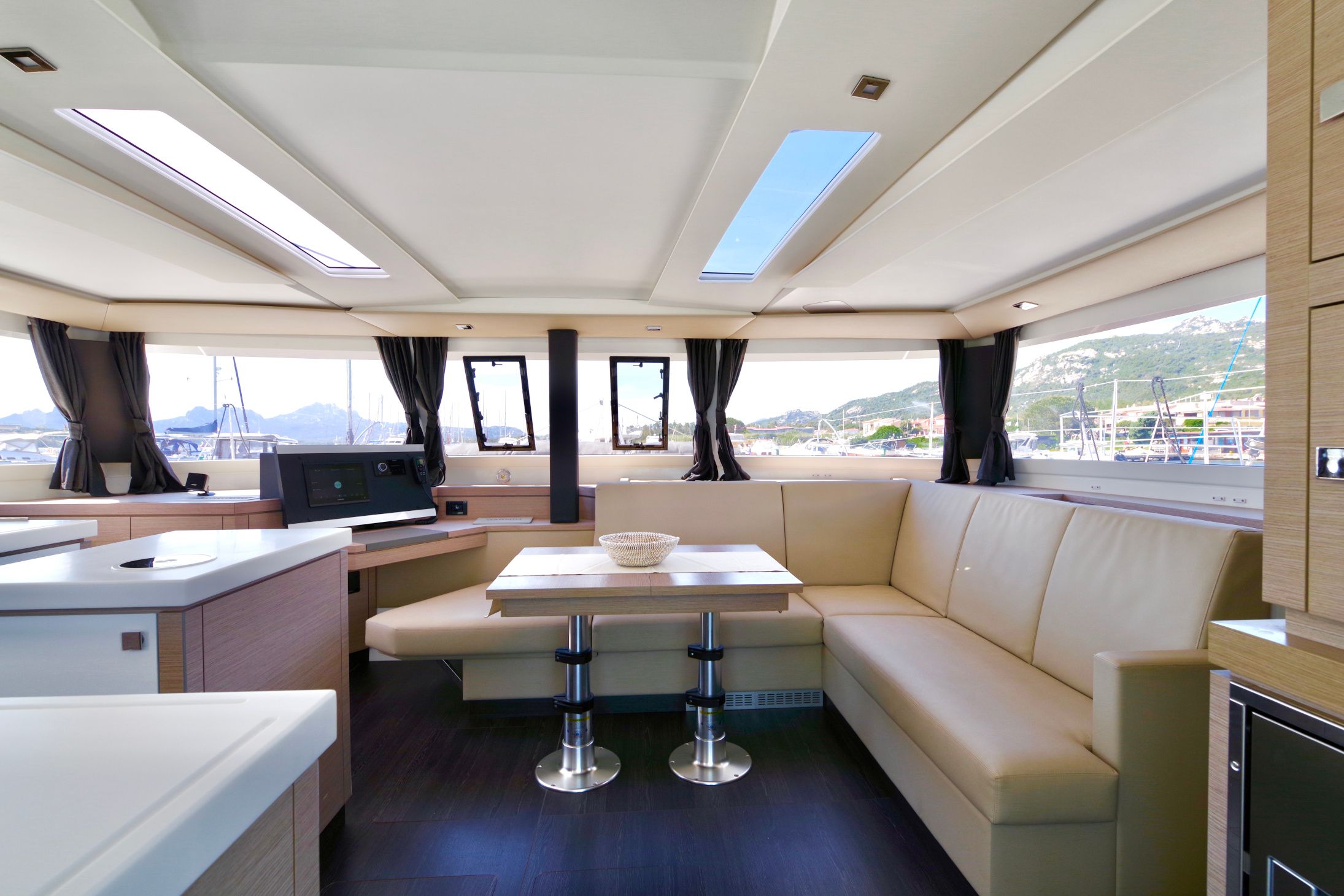 Fountaine Pajot Saona 47 | Orsa 3