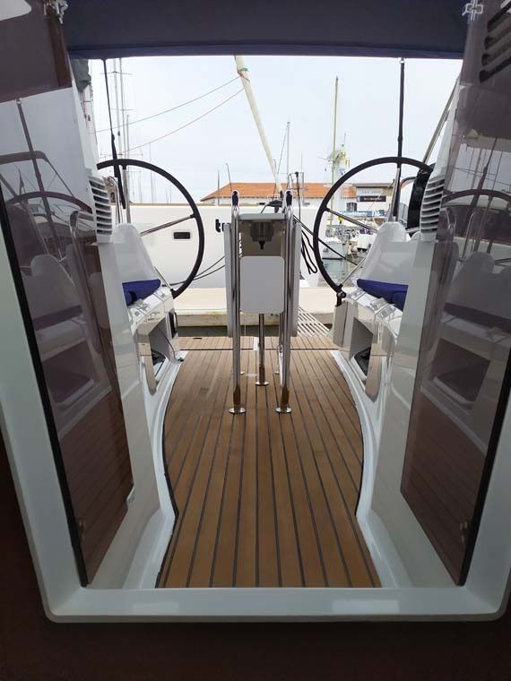 Jeanneau Sun Odyssey 349 | Sweet Elli