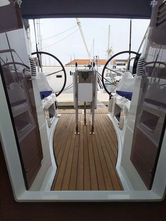 Jeanneau Sun Odyssey 349 | Sweet Elli