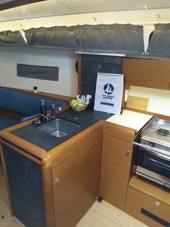 Jeanneau Sun Odyssey 349 | Sweet Elli