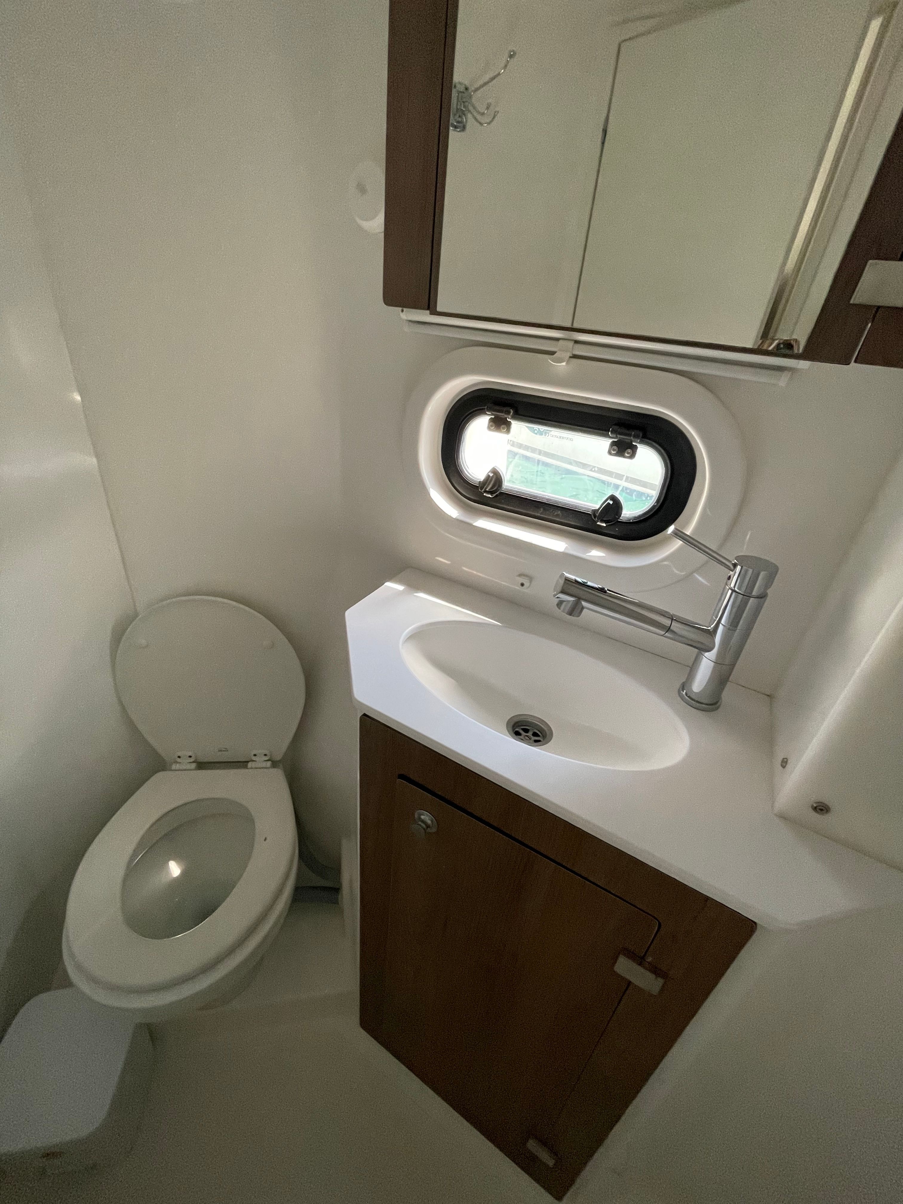 Bali 4.2 | Rum Strummer