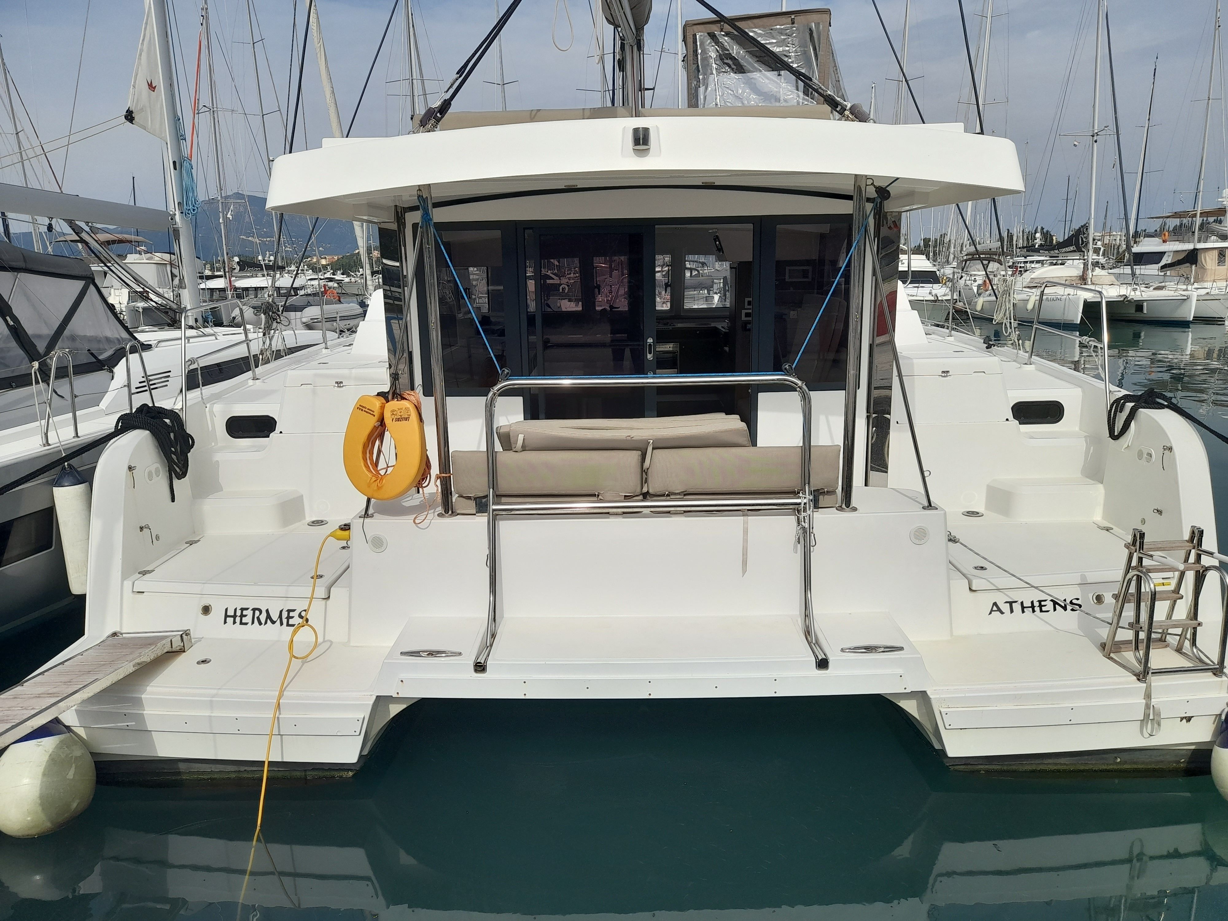 Bali Catspace | Hermes