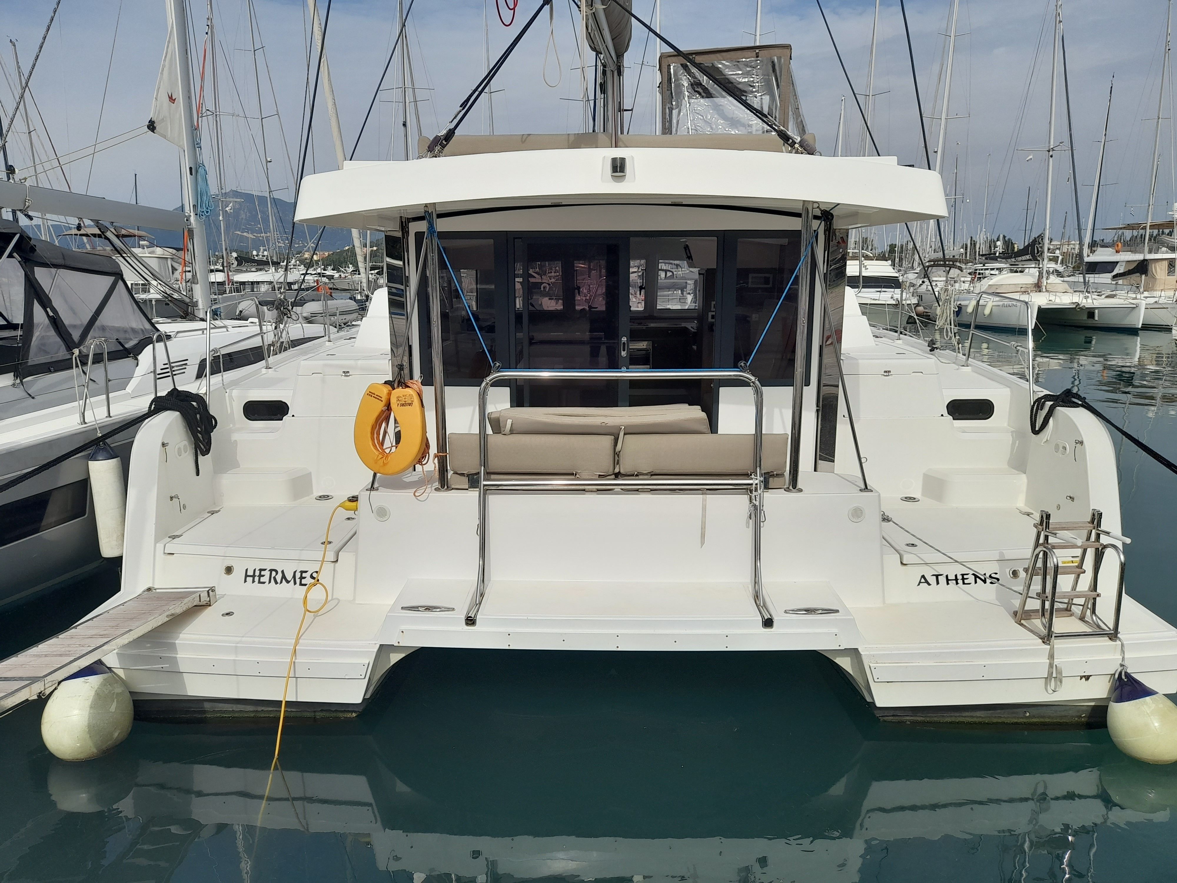 Bali Catspace | Hermes