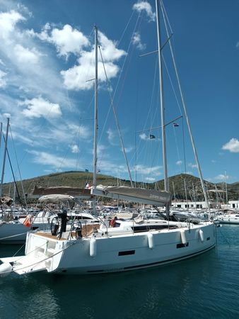 Dufour 430 | Aruna
