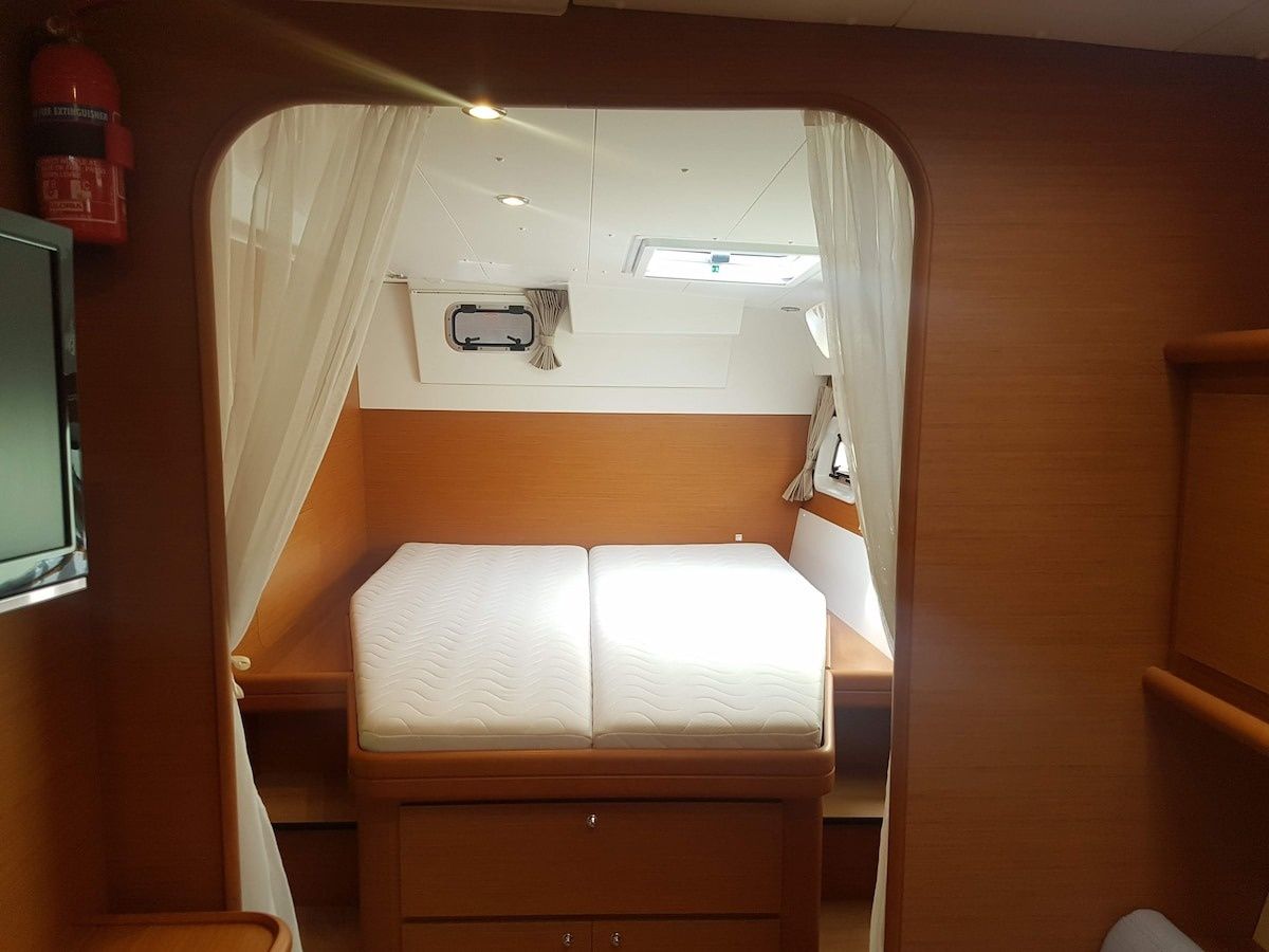 Lagoon 421 | We Dun It - Ibiza