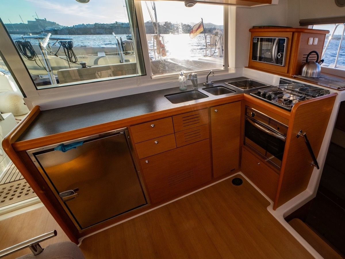 Lagoon 421 | We Dun It - Ibiza