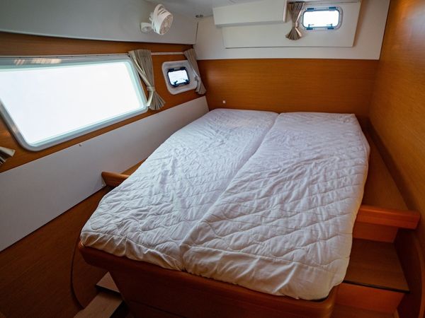 Lagoon 421 | We Dun It - Ibiza