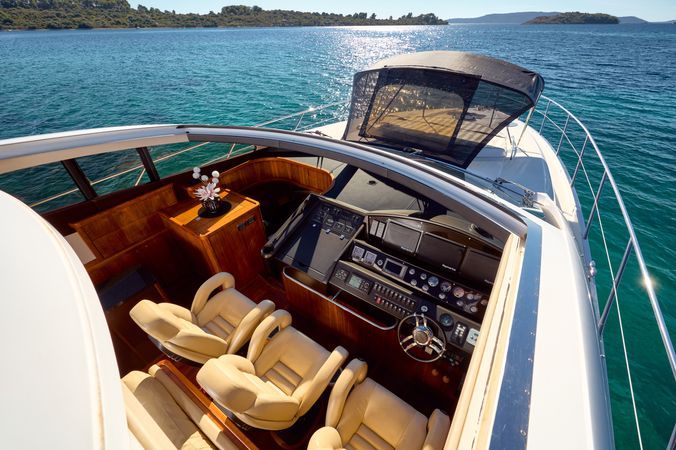 Sunseeker 72 | Ghost